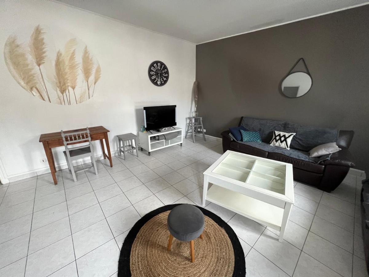 La Plume Wifi Parking Un-Sejour-A-Part Apartment Clouange Exterior photo