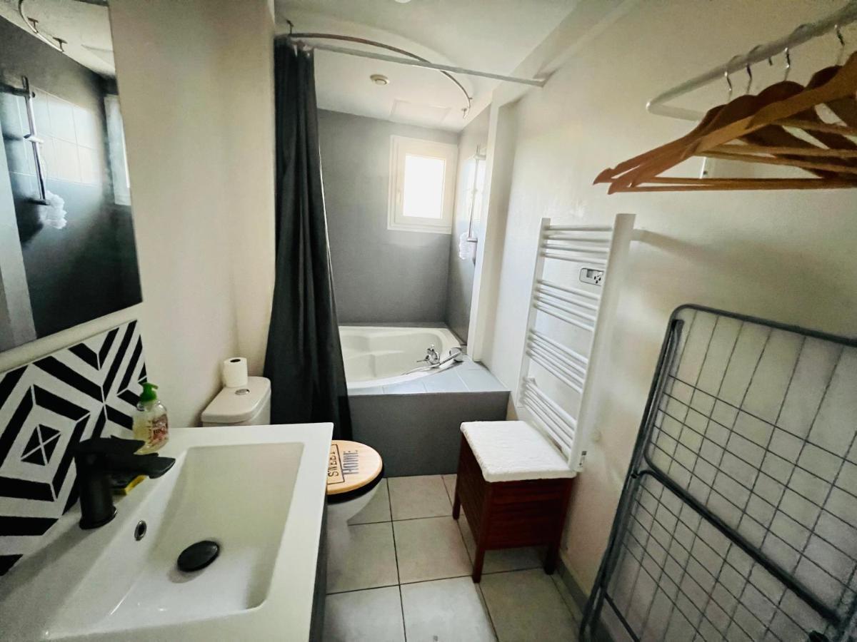 La Plume Wifi Parking Un-Sejour-A-Part Apartment Clouange Exterior photo