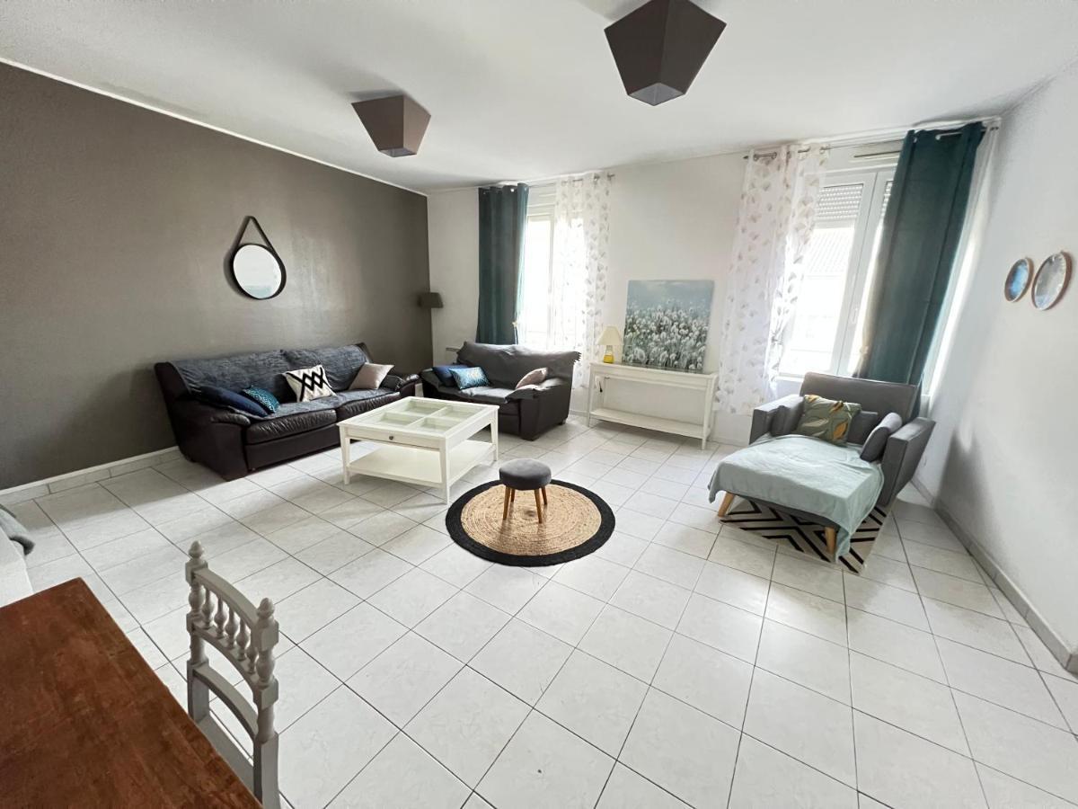 La Plume Wifi Parking Un-Sejour-A-Part Apartment Clouange Exterior photo